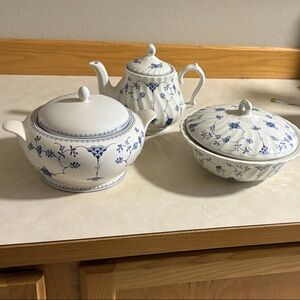 Churchill blue & white teapot and serving bowls